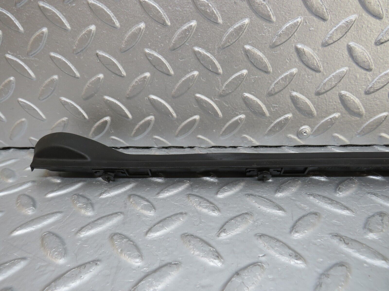 35259 Mercedes-Benz W221 Rear Left Door Lower Seal Trim 2216900362