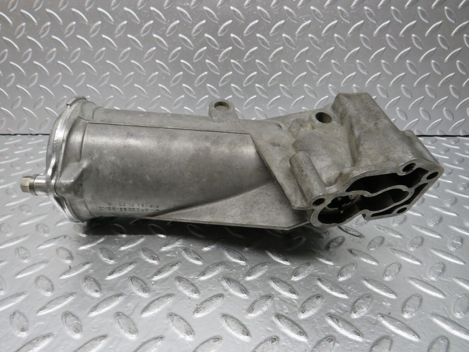 31099 Mercedes-Benz W123 240D Oil Filter Housing 6151840102 6171840125