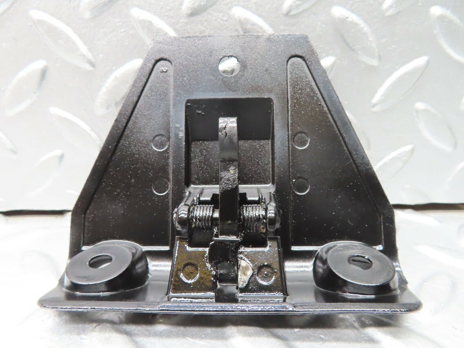 20876 Mercedes-Benz W114 250CE Coupe Trunk Lock Latch