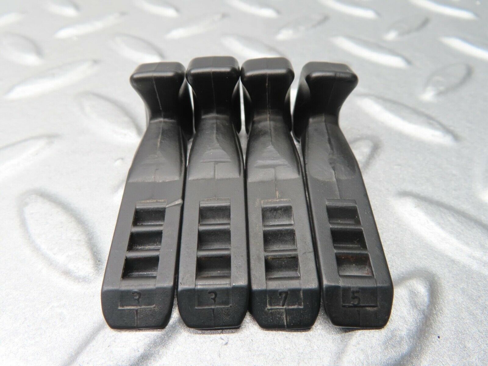 14496 Mercedes-Benz W116 350SE Heater Control Lever Set