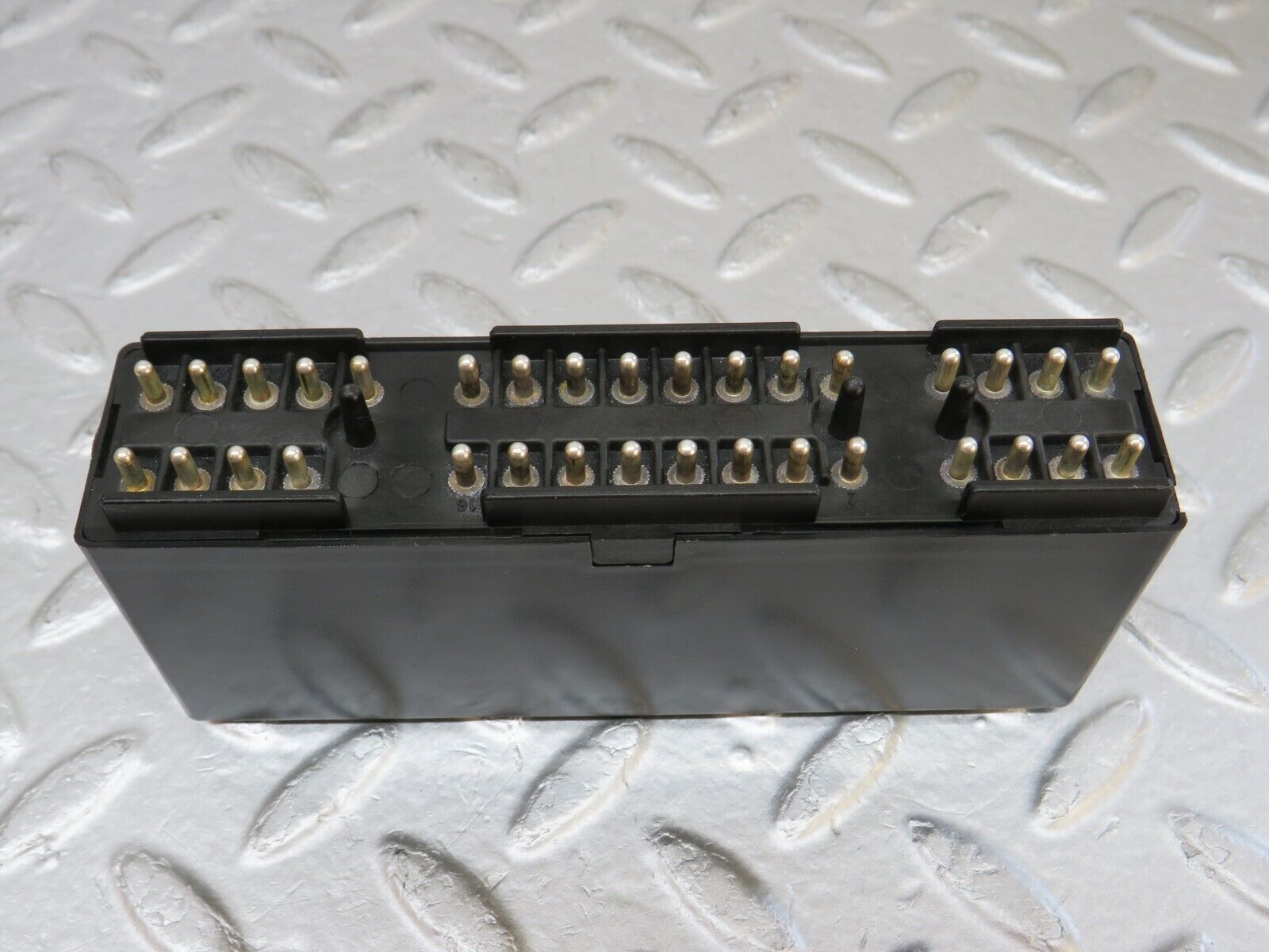 36021 Mercedes-Benz W126 420SE Headlight Control Unit Relay 1265420332