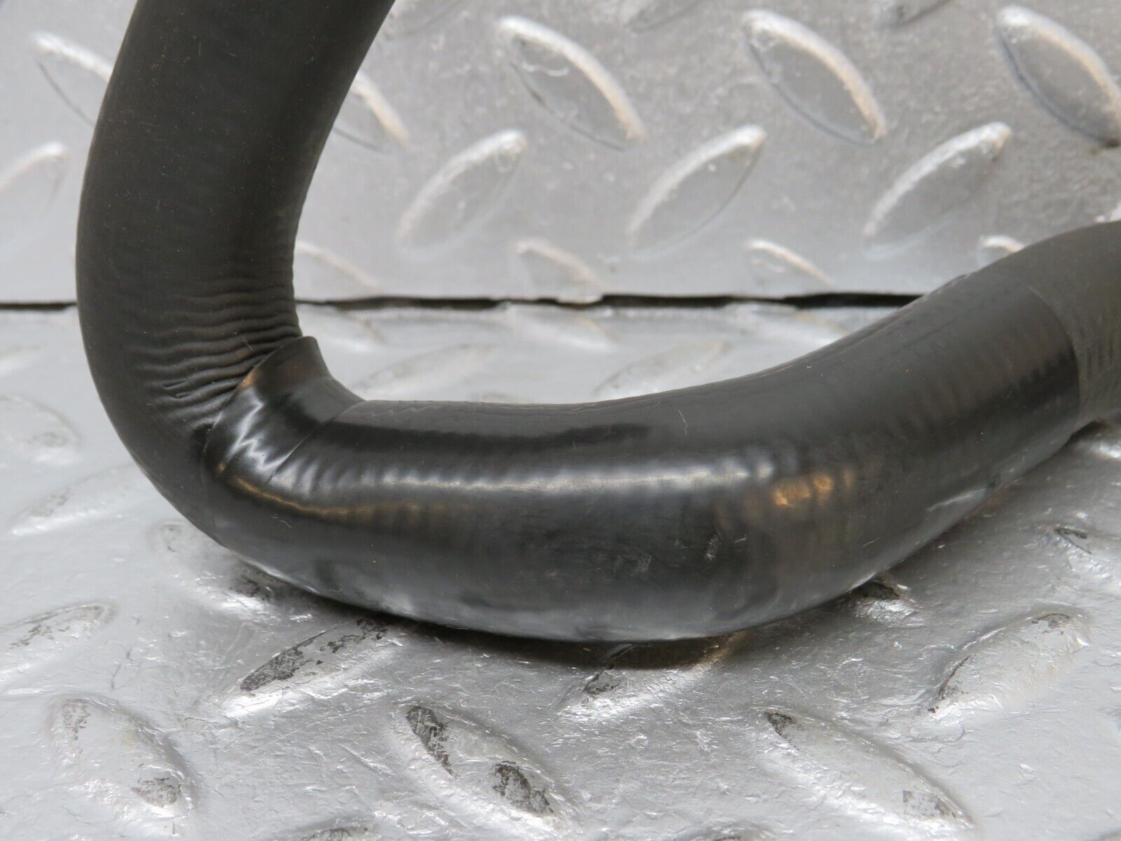 39689 Mercedes-Benz R129 320SL Coupe Coolant Hose Pipe 1269971581