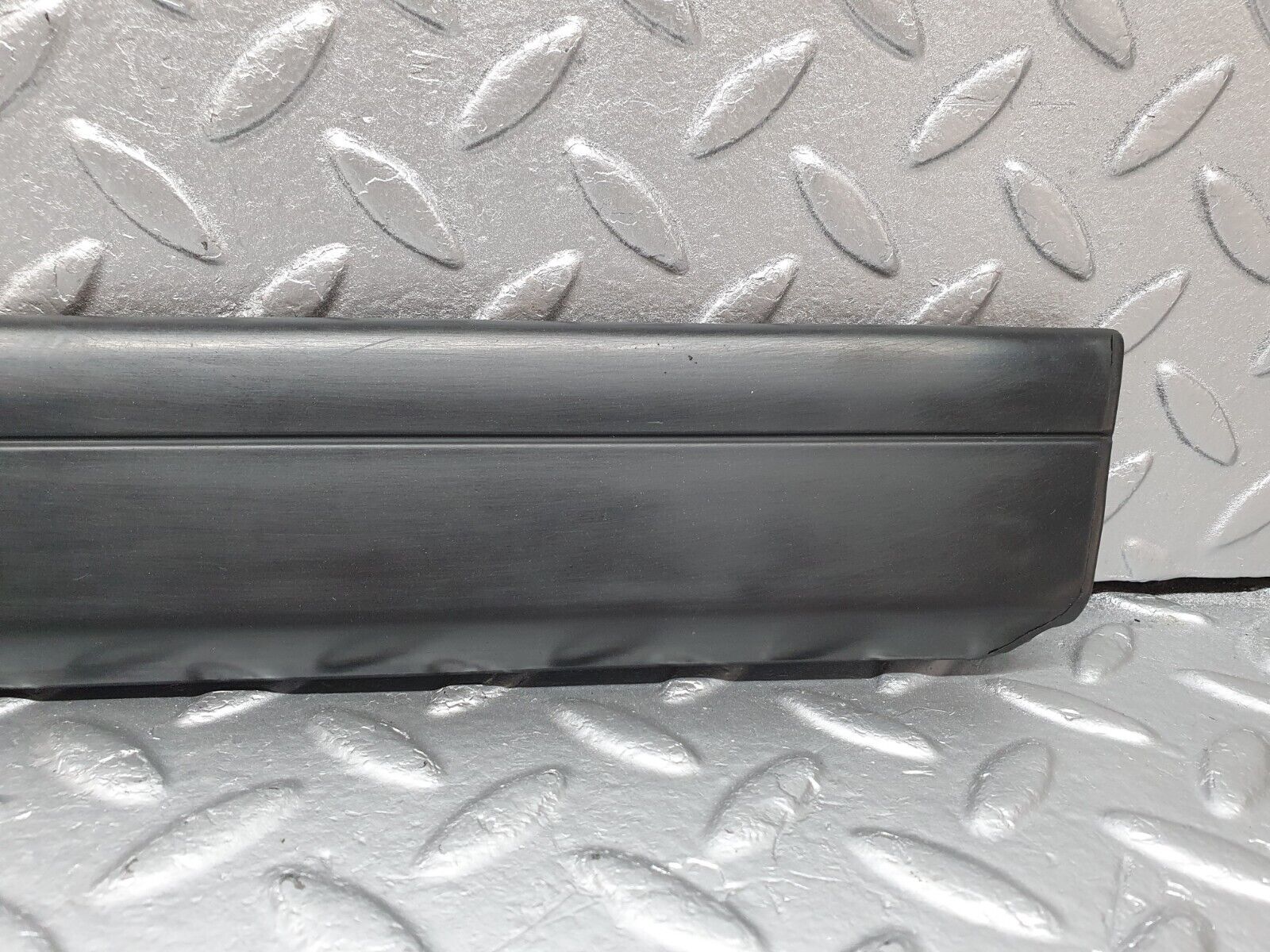 41422 Mercedes-Benz W124 200E Rear Left Door Lower Moulding Trim