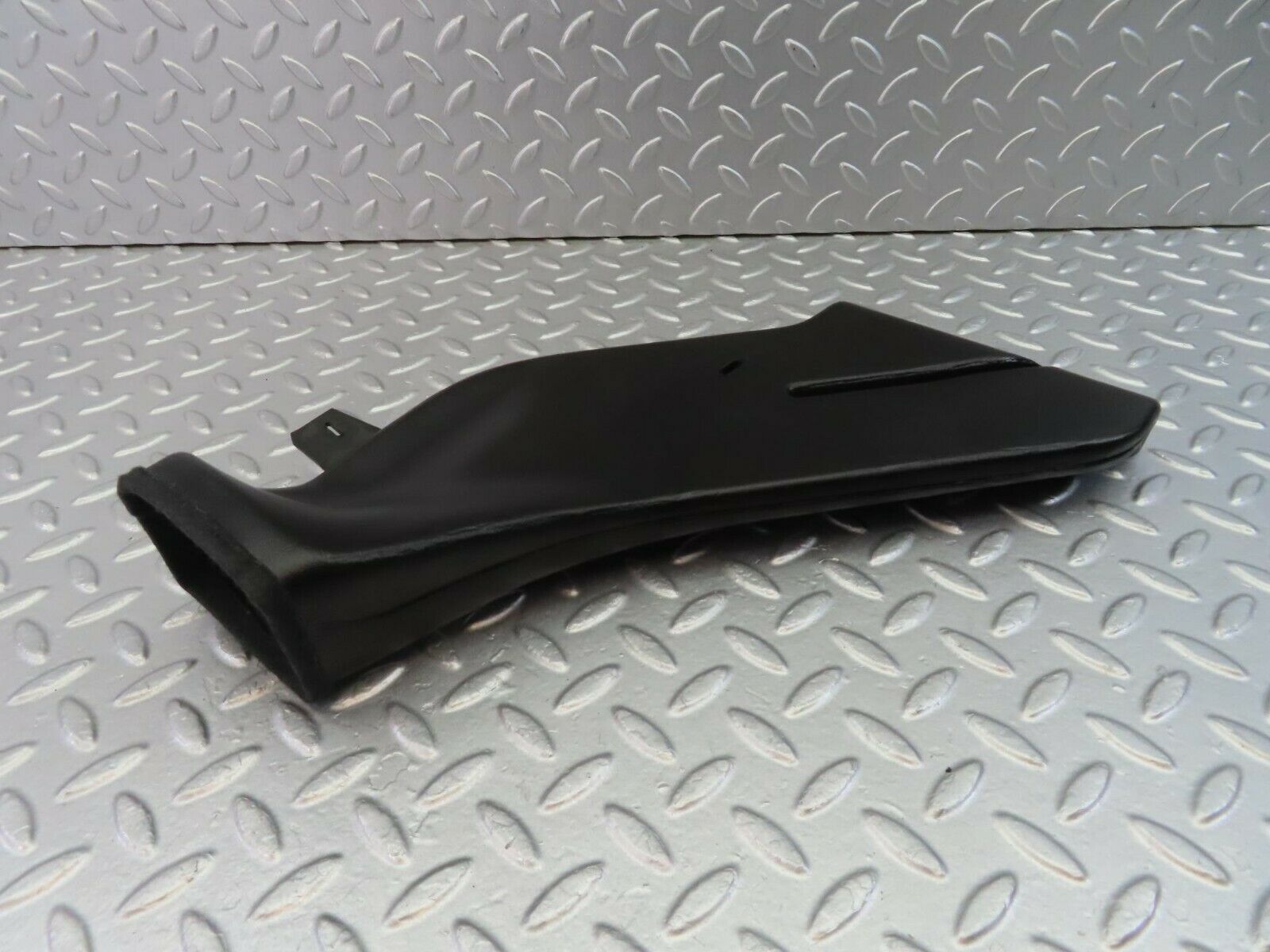 10450 Mercedes-Benz W201 190E Air Duct Heater Ventilation Left 2018310146