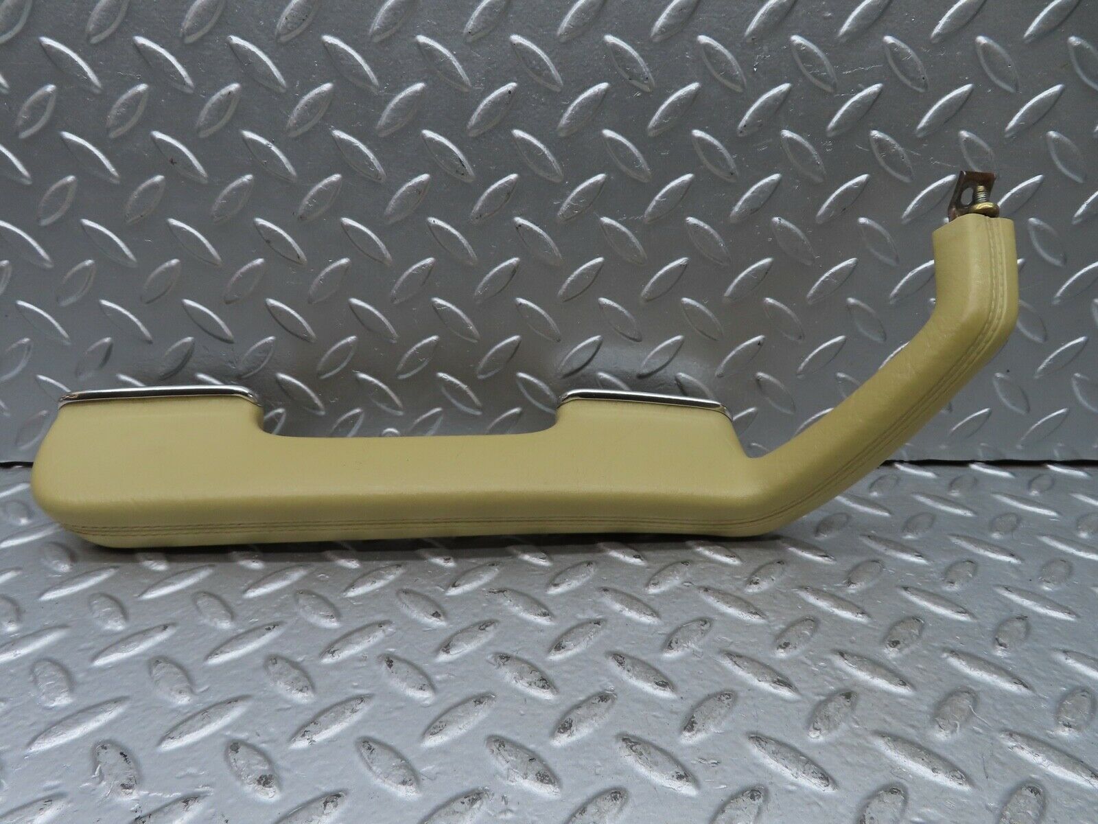 21030 Mercedes-Benz W123 230E Interior Door Handle Front Left Beige 1239701701