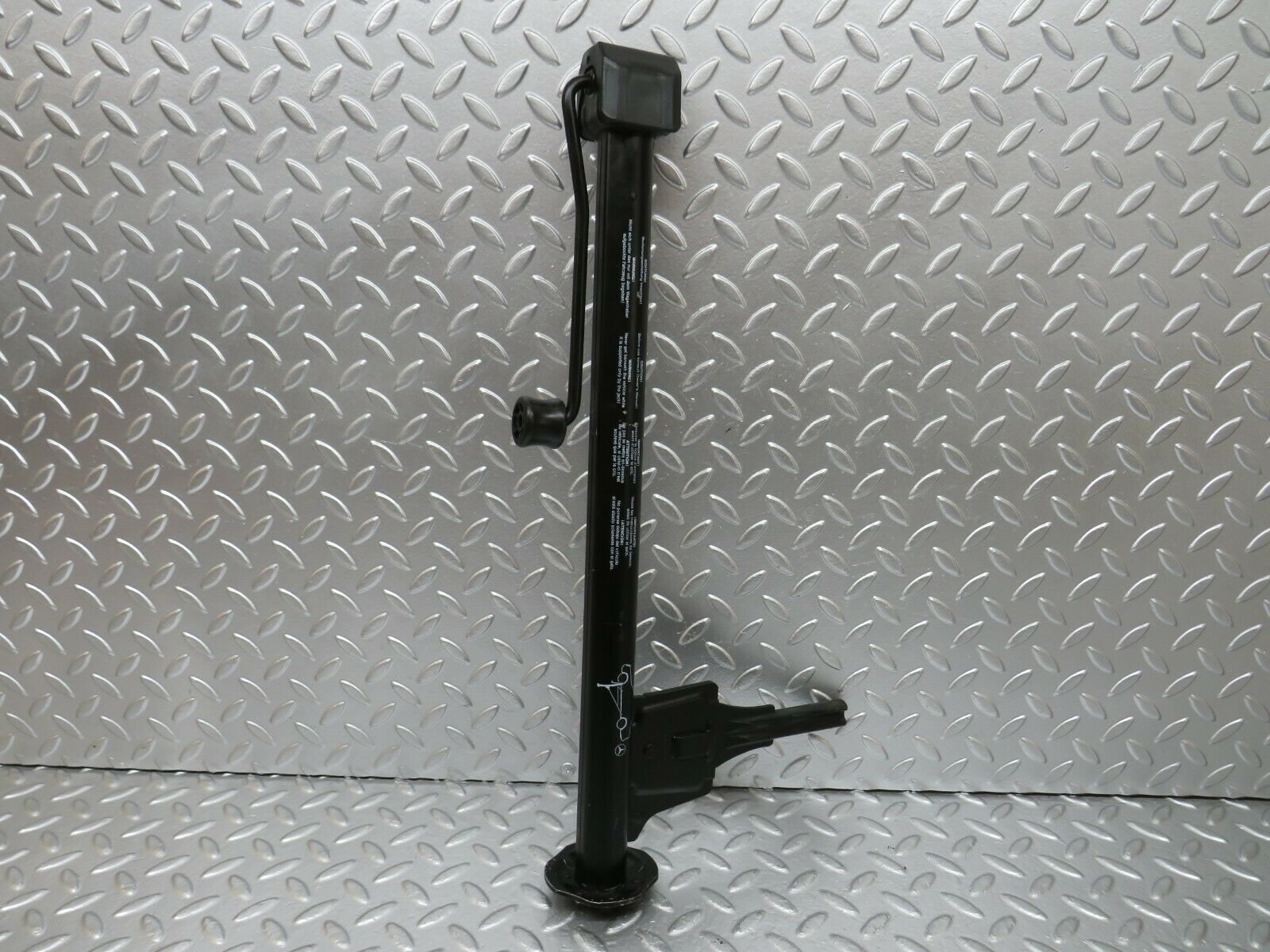 24416 Mercedes-Benz S124 220TE Wagon Bilstein Car Jack 1245830315