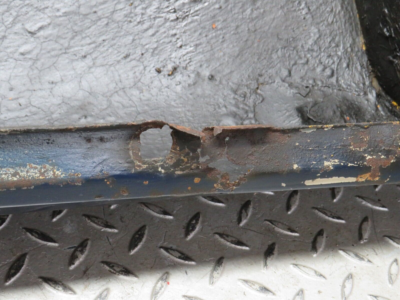 40525 Mercedes-Benz W110 230 Front Left Wing Fender Panel