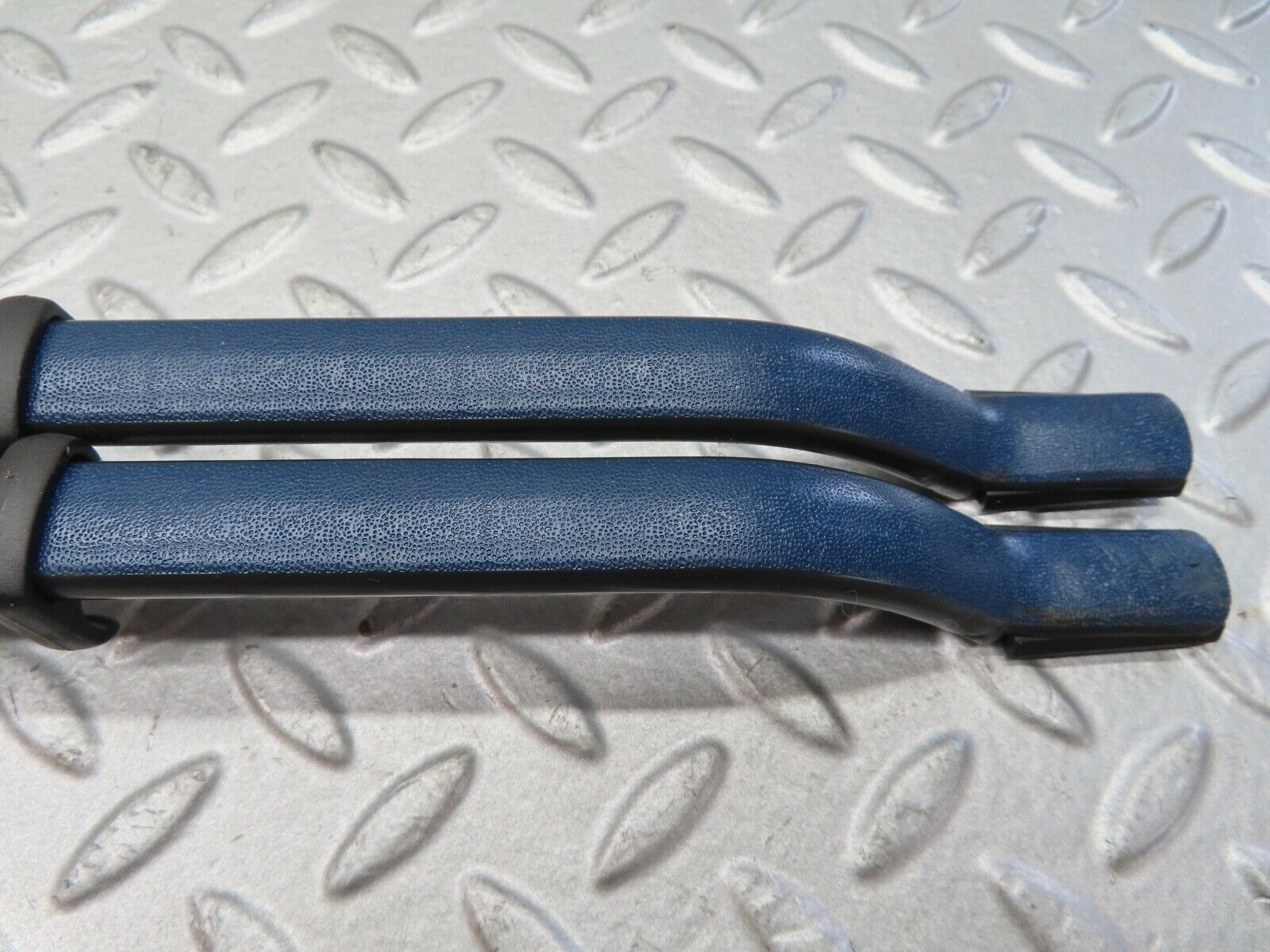 17825 Mercedes-Benz W116 450SEL Interior Roof Grab Handle Set Blue