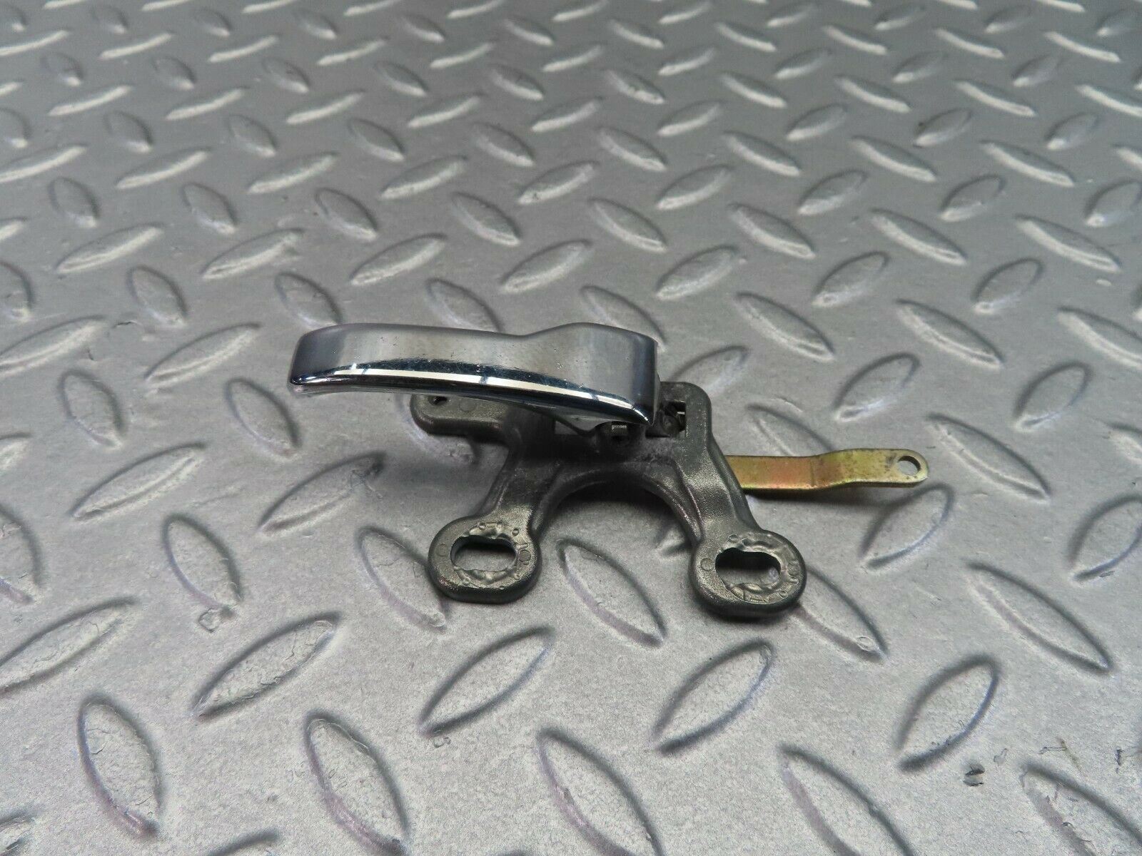 7848 Mercedes-Benz W115 220D Right Interior Door Handle Chrome 1107660419