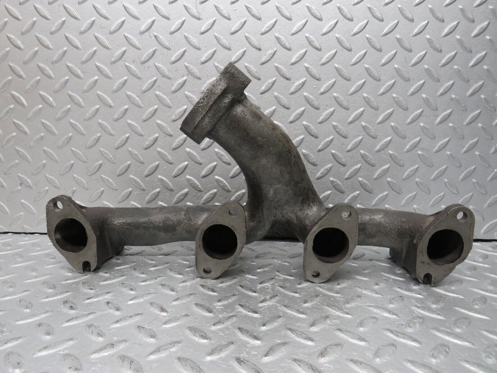 37648 Mercedes-Benz W109 300SEL Exhaust Manifold Right Side 1161421501