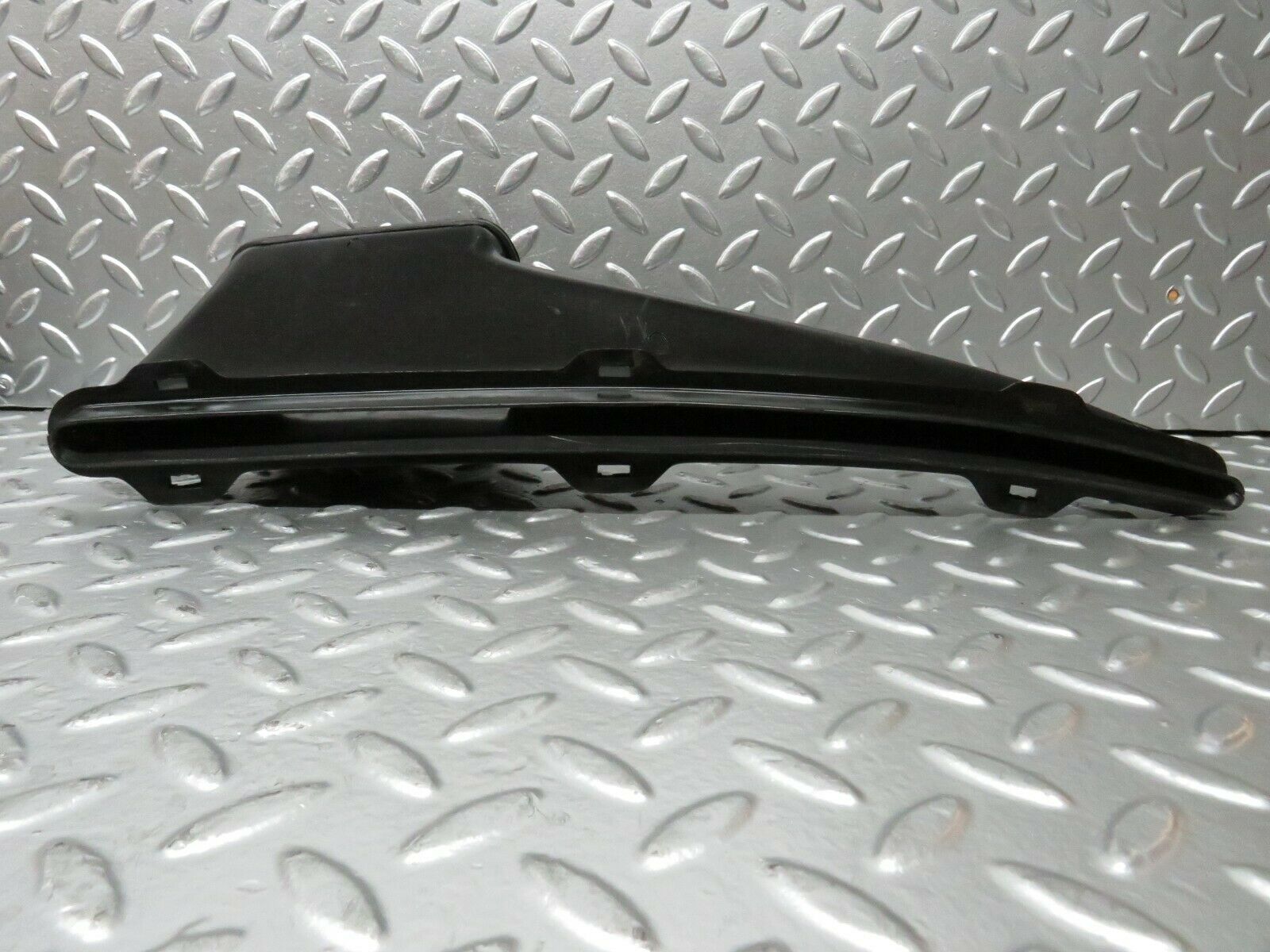 23776 Mercedes-Benz C107 450SLC Coupe Dashboard Air Vent Duct Pair