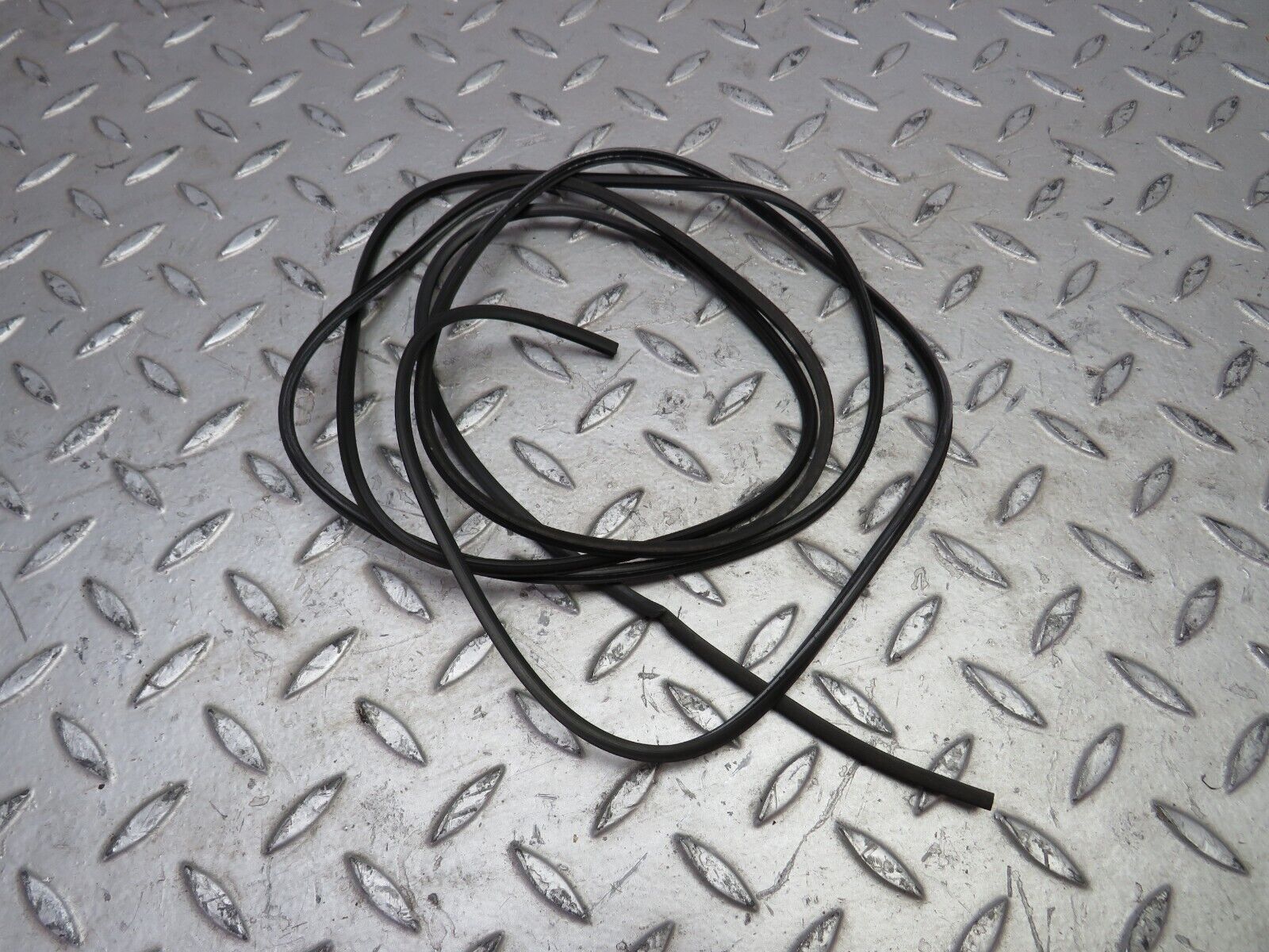 26625 Mercedes-Benz C124 220CE Coupe Roof Chrome Trim Right Side