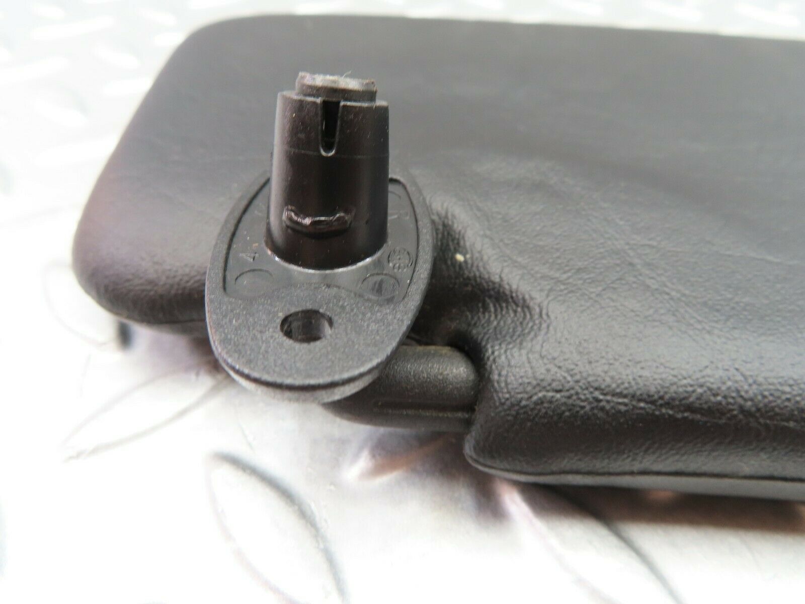 6529 Mercedes-Benz S124 E220 Wagon Sun Visor Right Side Black