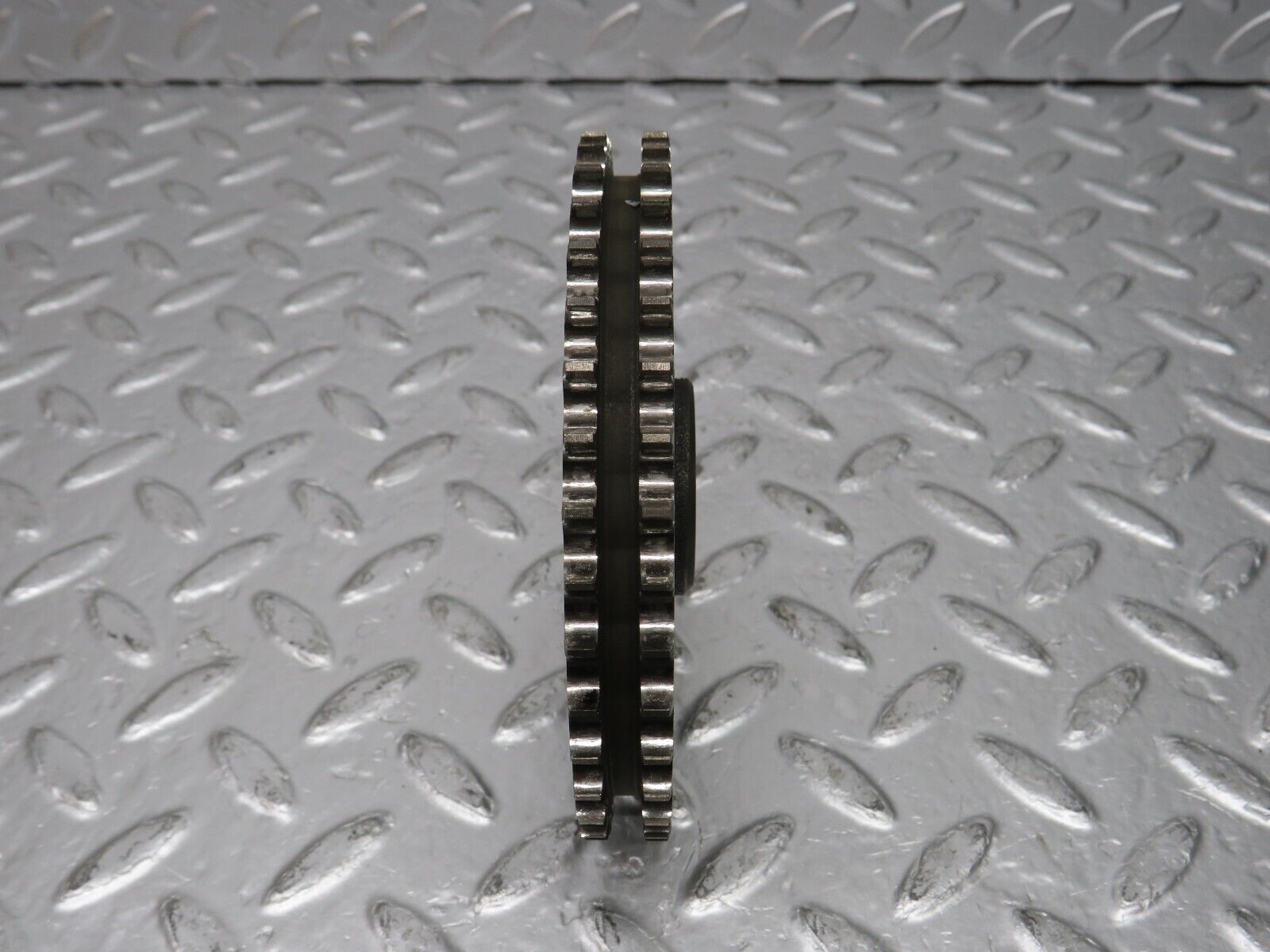 31067 Mercedes-Benz W123 200D Camshaft Timing Gear 1210520201