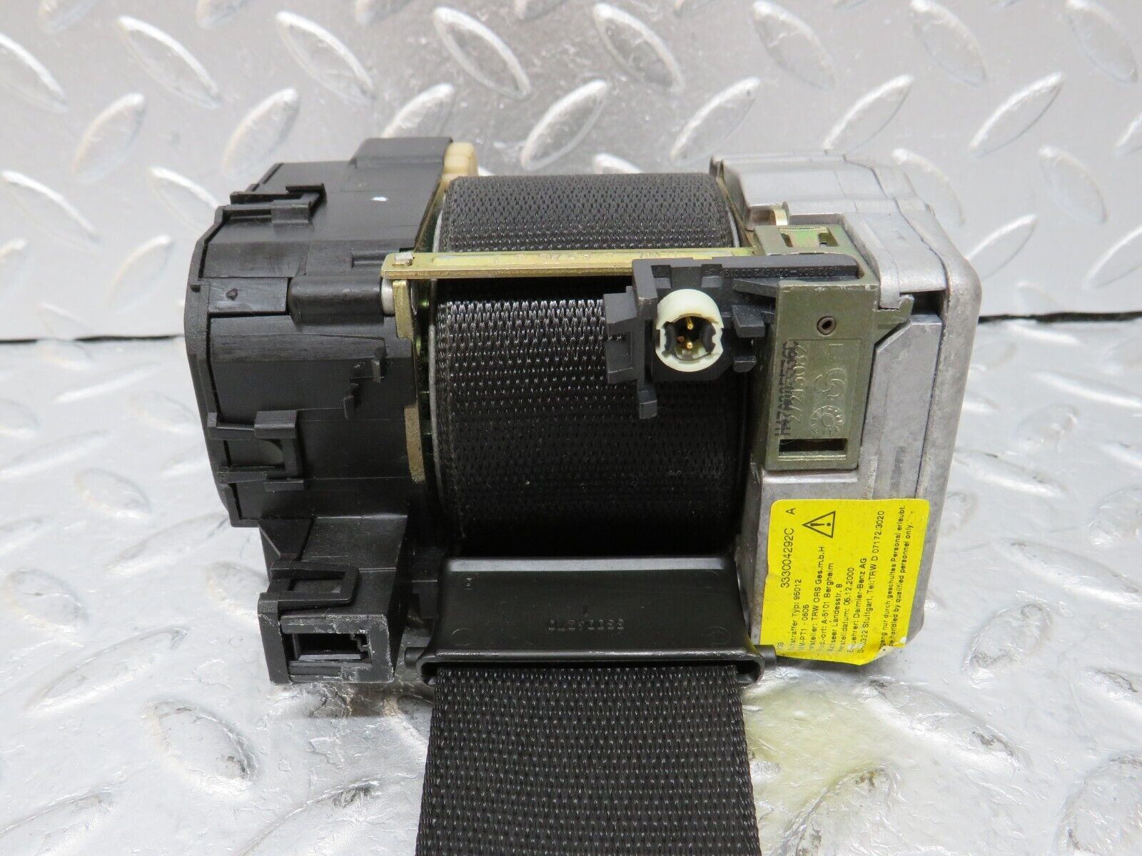 35083 Mercedes-Benz W210 320E Front Right Seat Belt 2108606685