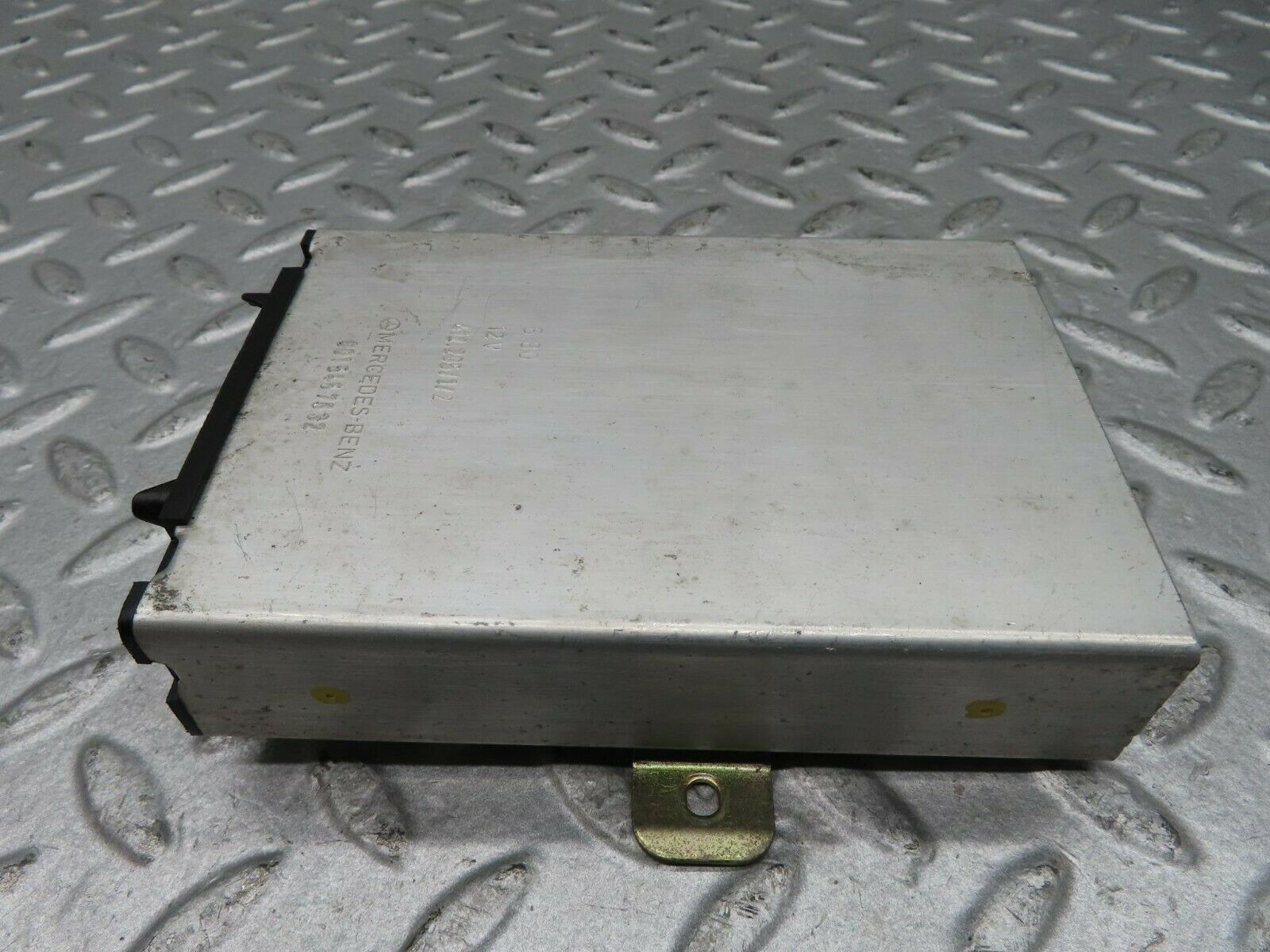 16710 Mercedes-Benz C107 380SLC Cruise Control Module Unit 0015457632
