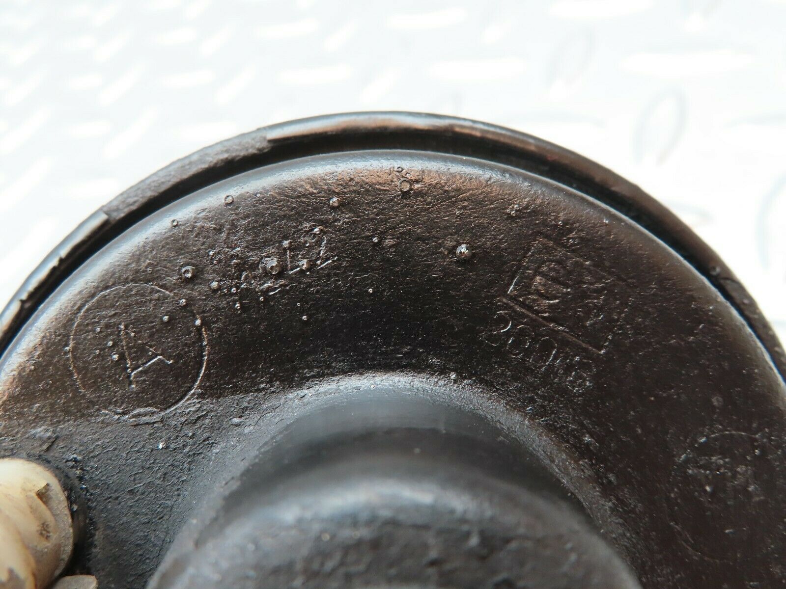 4030 Mercedes-Benz S123 200T Wagon Horn Bosch