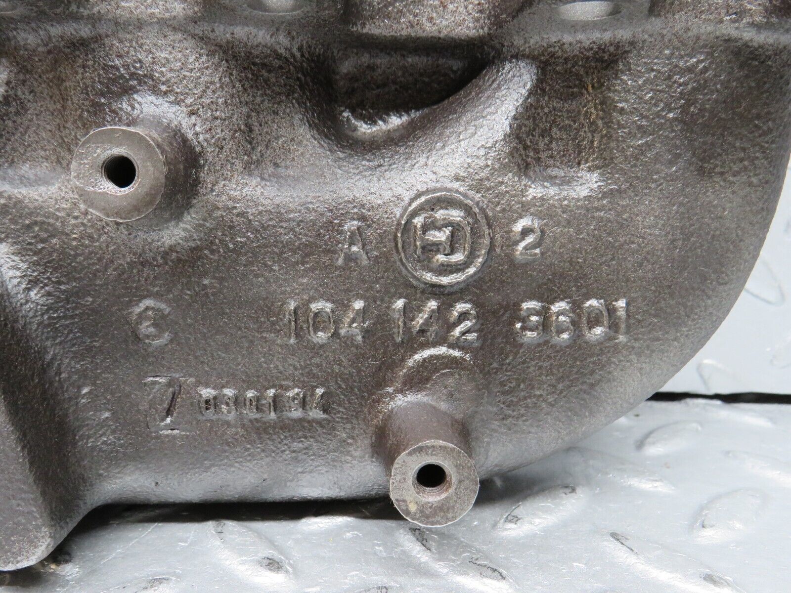 38644 Mercedes-Benz R129 280SL Coupe Exhaust Manifold 4-6 1041423601