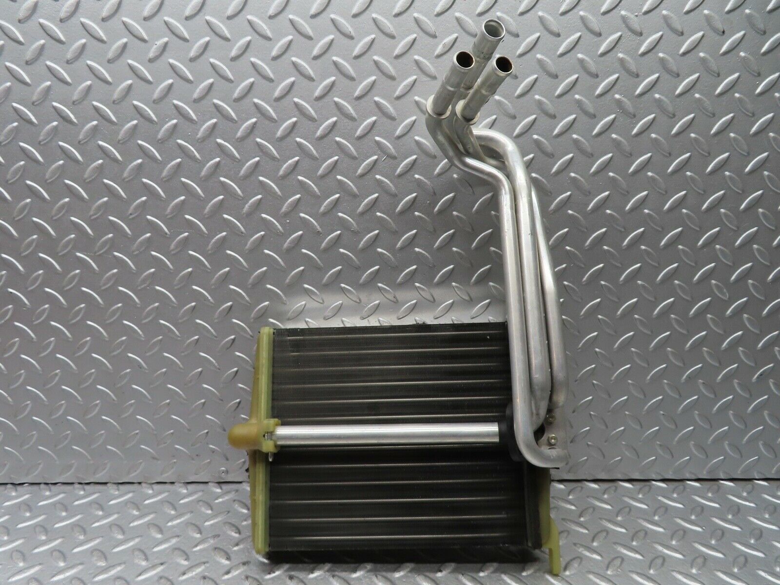 19688 Mercedes-Benz C140 CL420 Coupe Heater Radiator Behr