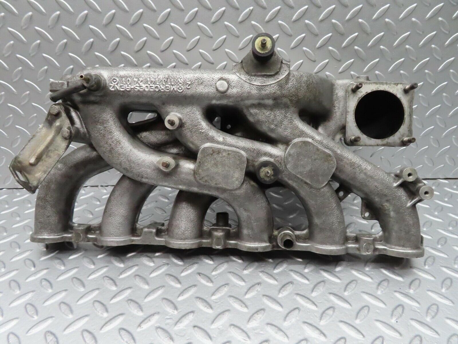 14080 Mercedes-Benz C107 280SLC Intake Manifold 1101412401