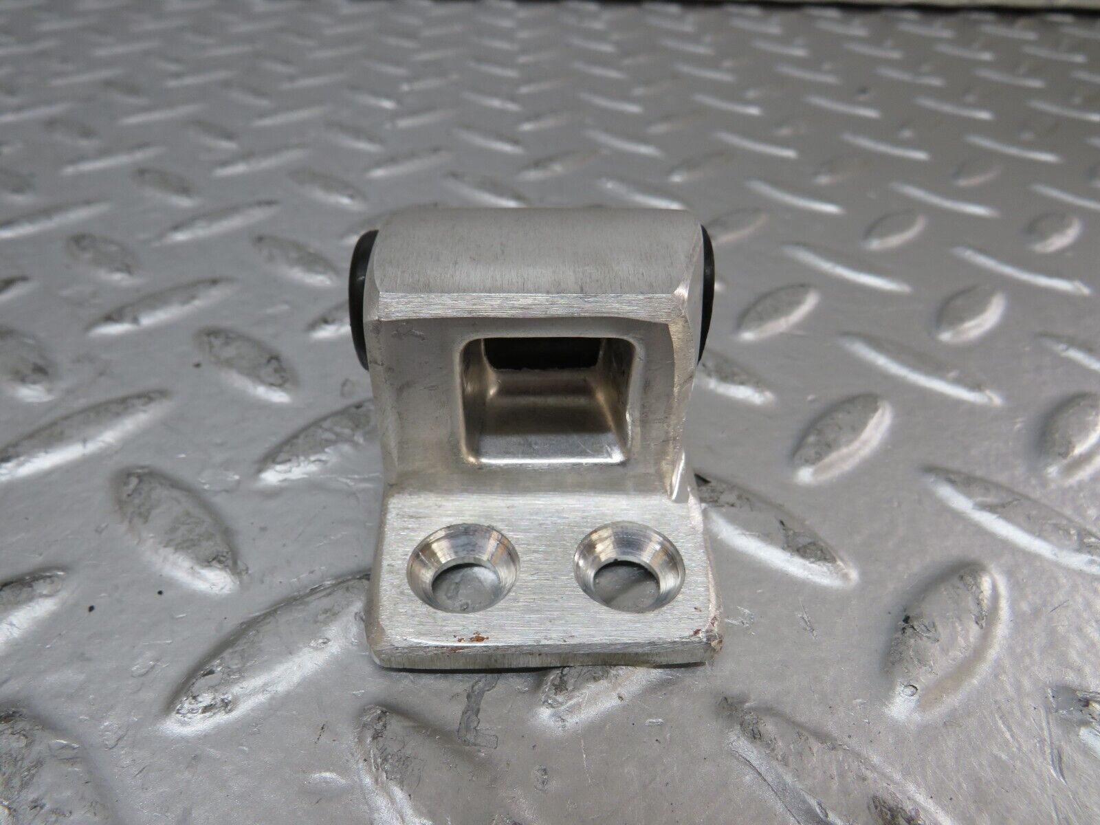 26220 Mercedes-Benz W116 450SE Door Lock Latch Left Side