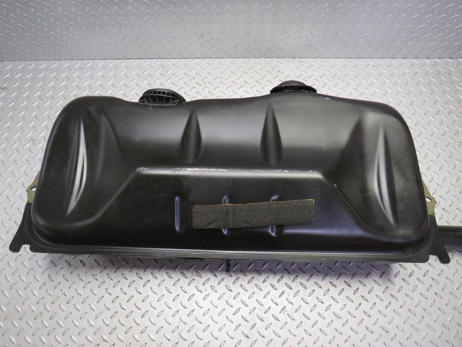 29915 Mercedes-Benz W123 230E Fuel Tank