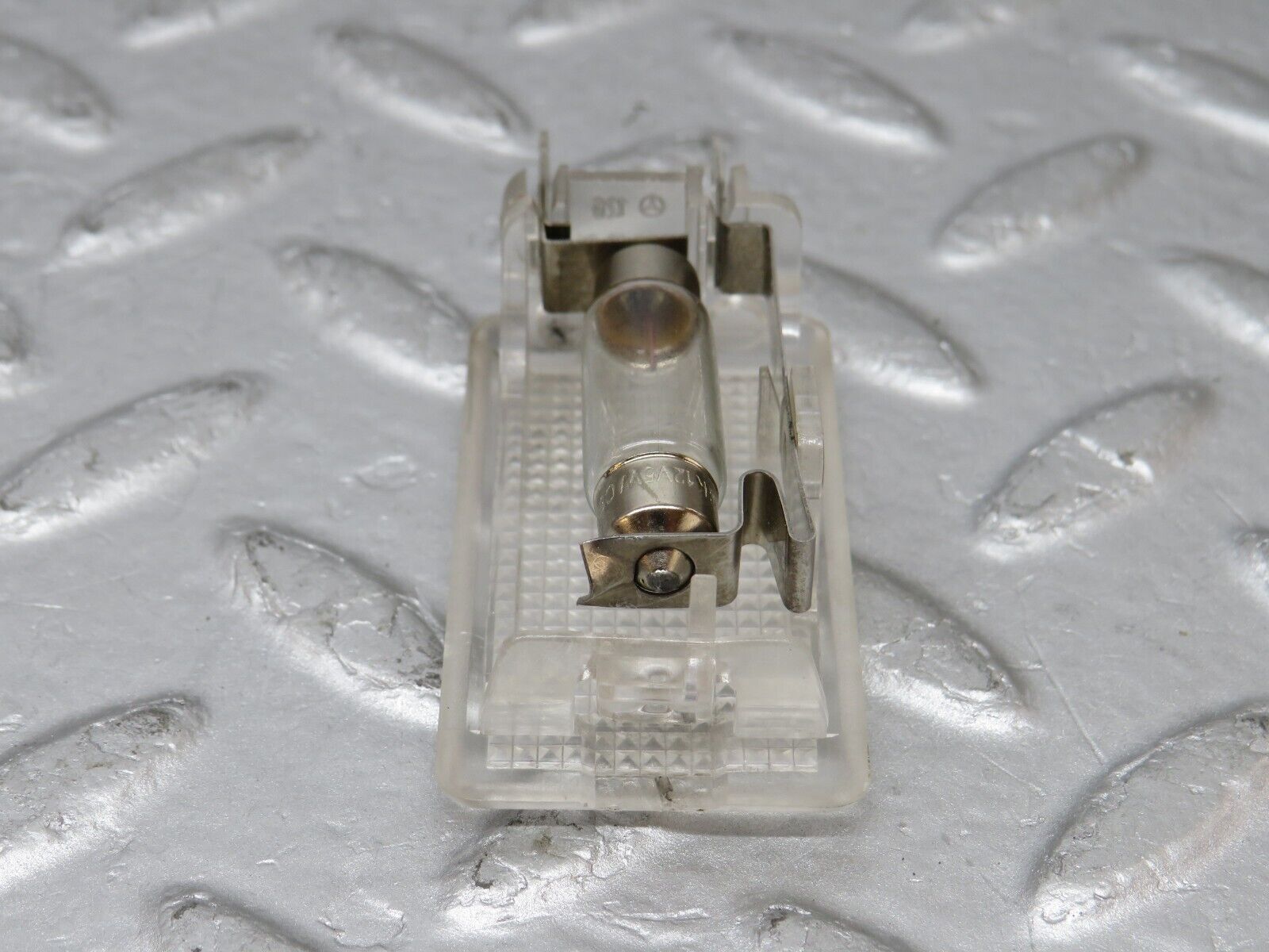 36051 Mercedes-Benz W126 420SE Glove Box Light 1268201301