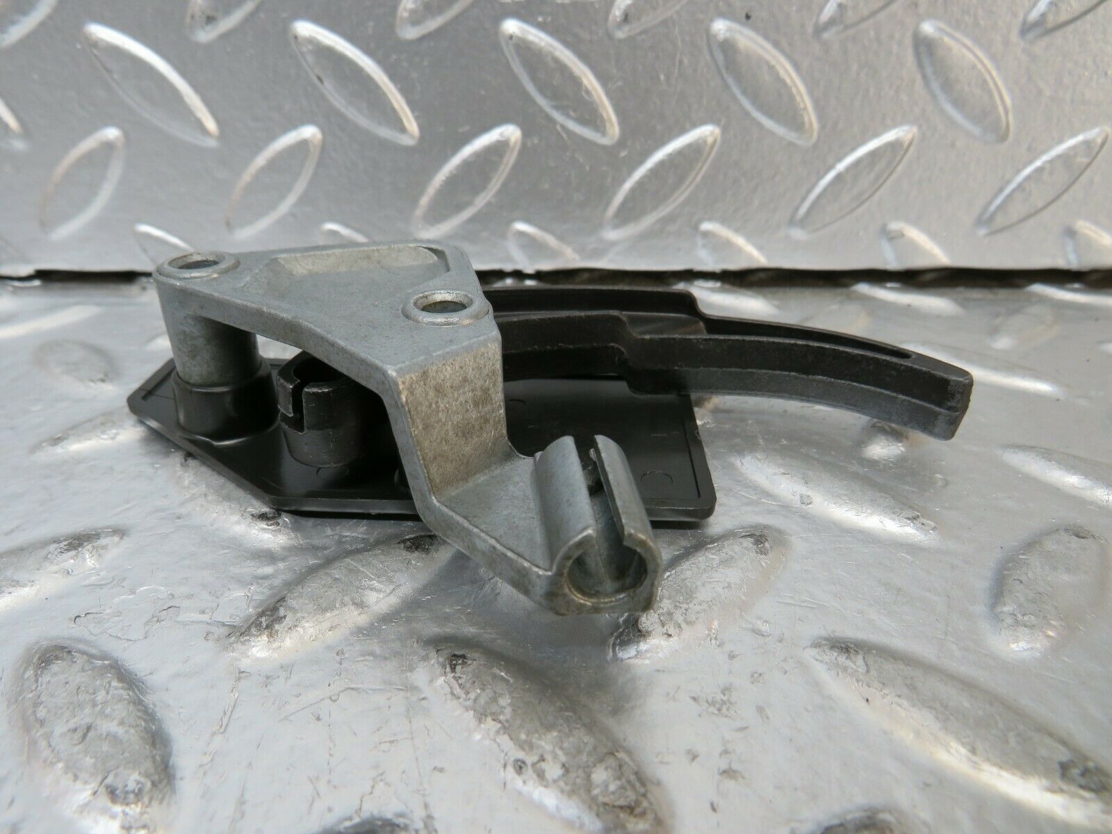 23356 Mercedes-Benz W116 350SE Bonnet Release Handle 1168800059