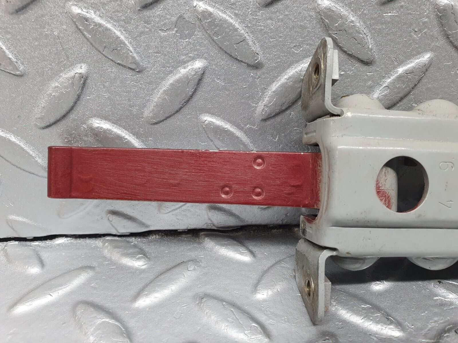 41076 Mercedes-Benz W126 300SE Door Safety Check Strap Front