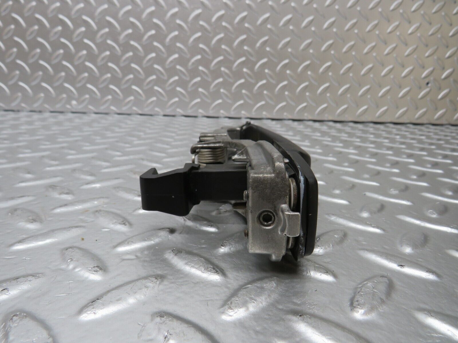 25209 Mercedes-Benz W201 190D Exterior Door Handle Rear Right