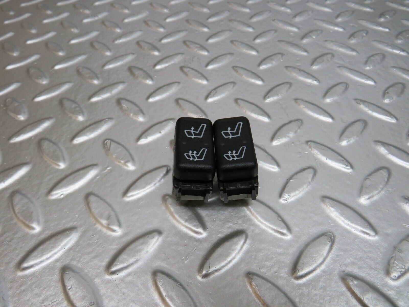 24675 Mercedes-Benz W140 S320 Heated Seat Switch Pair 1408209810