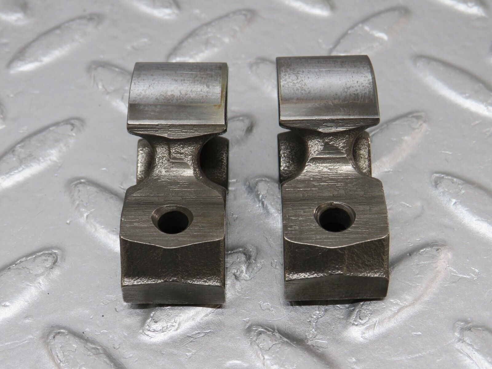 34560 Mercedes-Benz C126 380SEC Coupe Rocker Arm With Valve Tappet