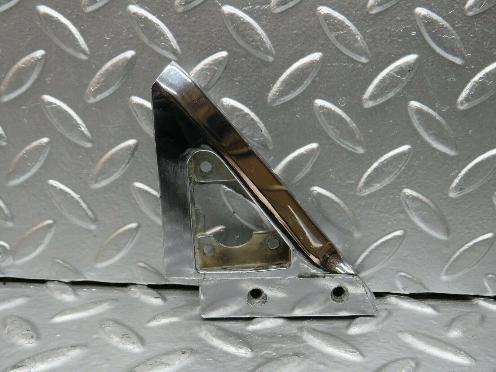 22753 Mercedes-Benz C107 450SLC Coupe Right Wing Mirror Triangle Chrome Bracket