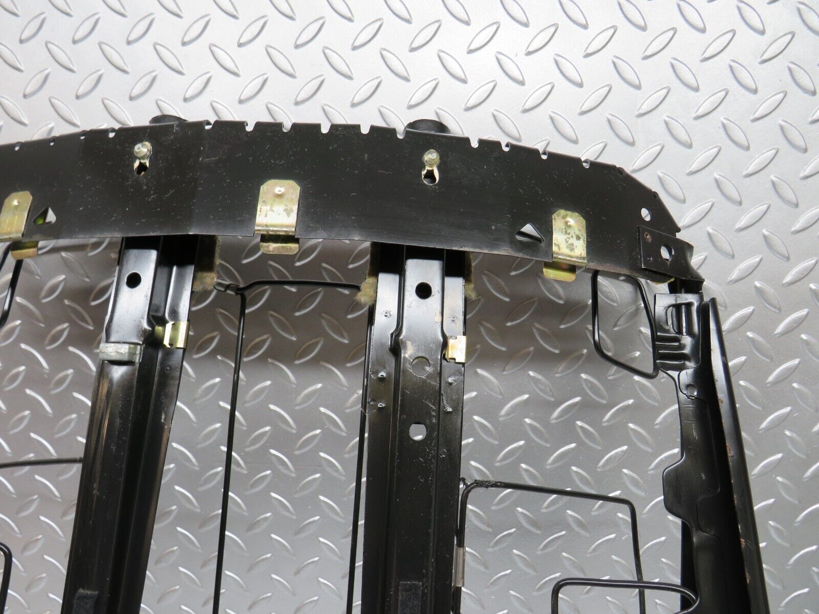 25479 Mercedes-Benz W123 200 Seat Backrest Right Side 1239101485