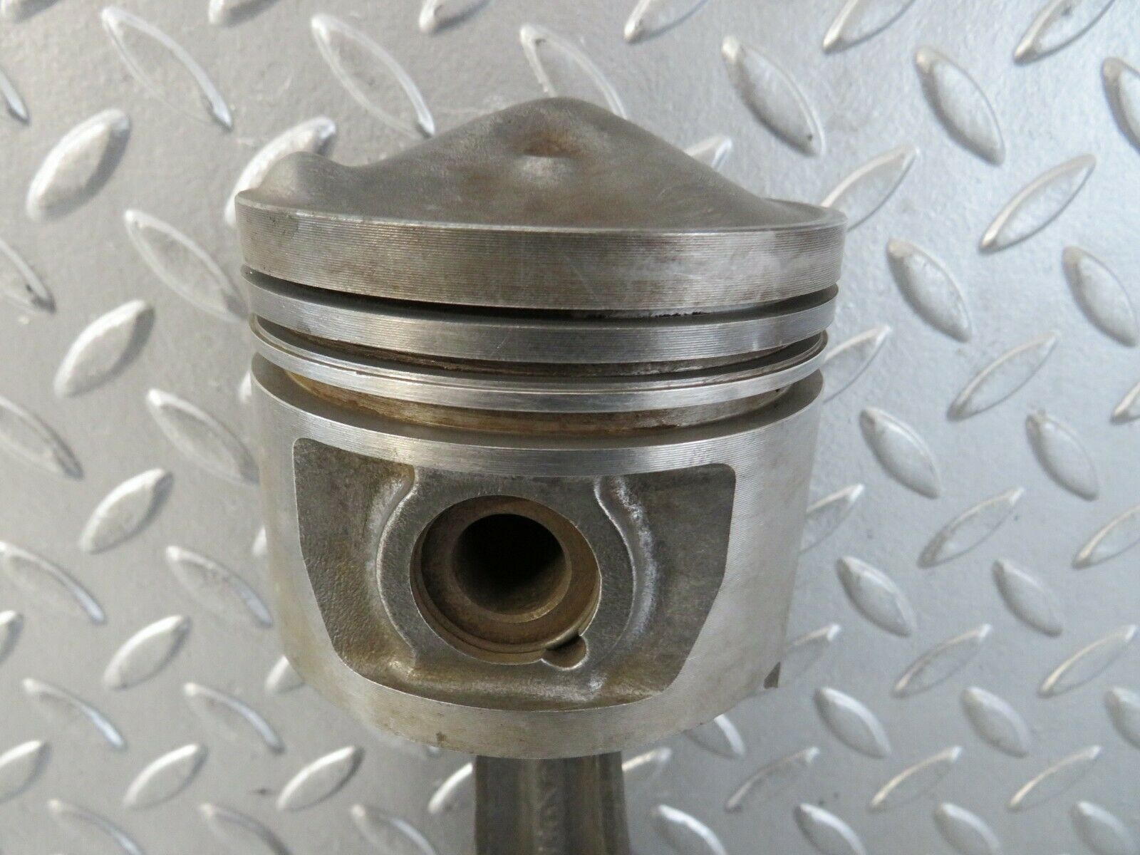 23582 Mercedes-Benz W114 280E Piston With Connecting Rod 86.00 mm