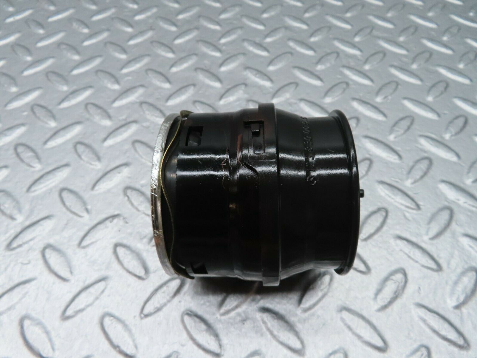 17912 Mercedes-Benz W123 200 Dashboard Air Vent 1238300054