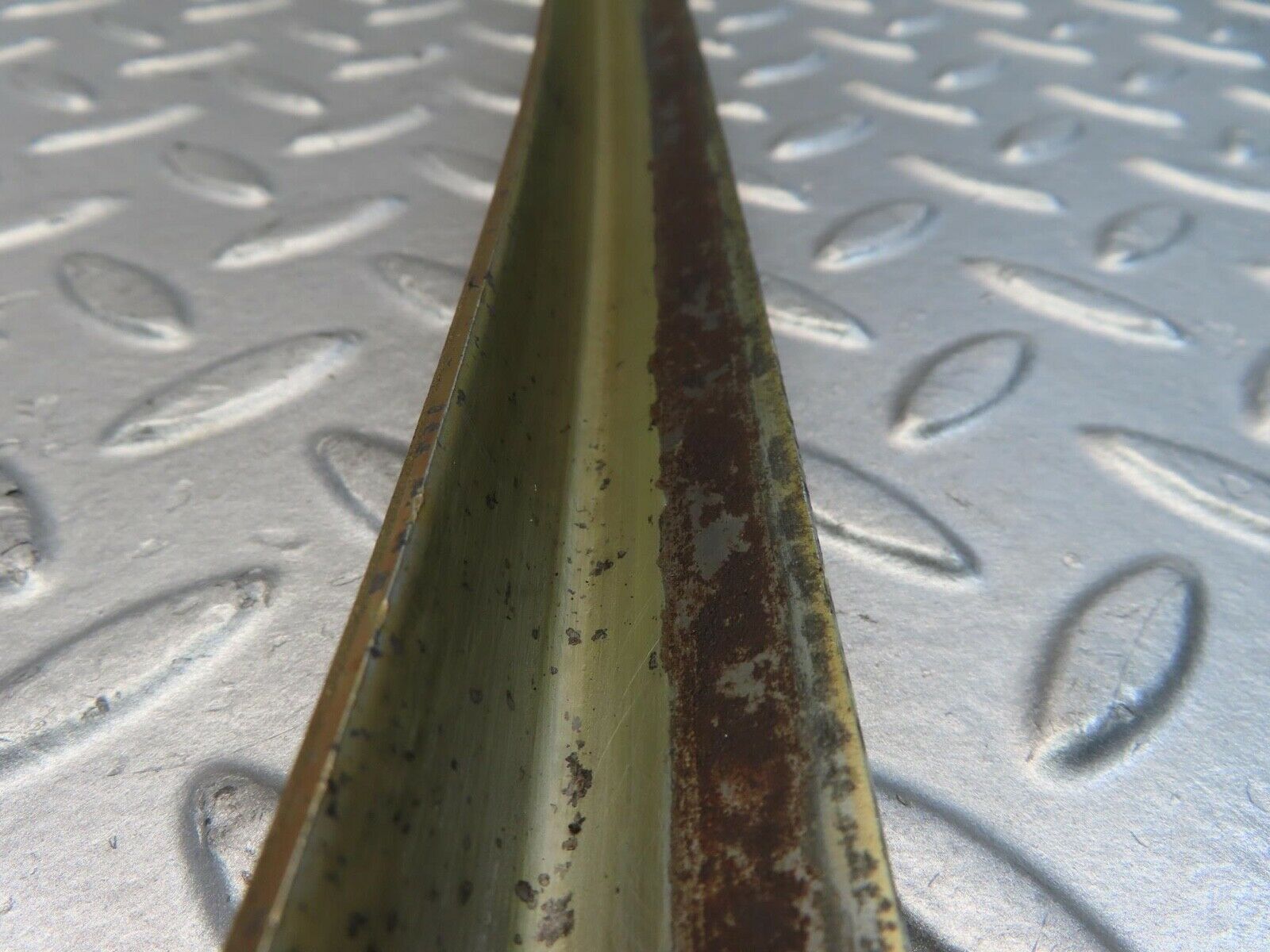 11387 Mercedes-Benz C123 230CE Coupe Bottom Window Channel Left Door