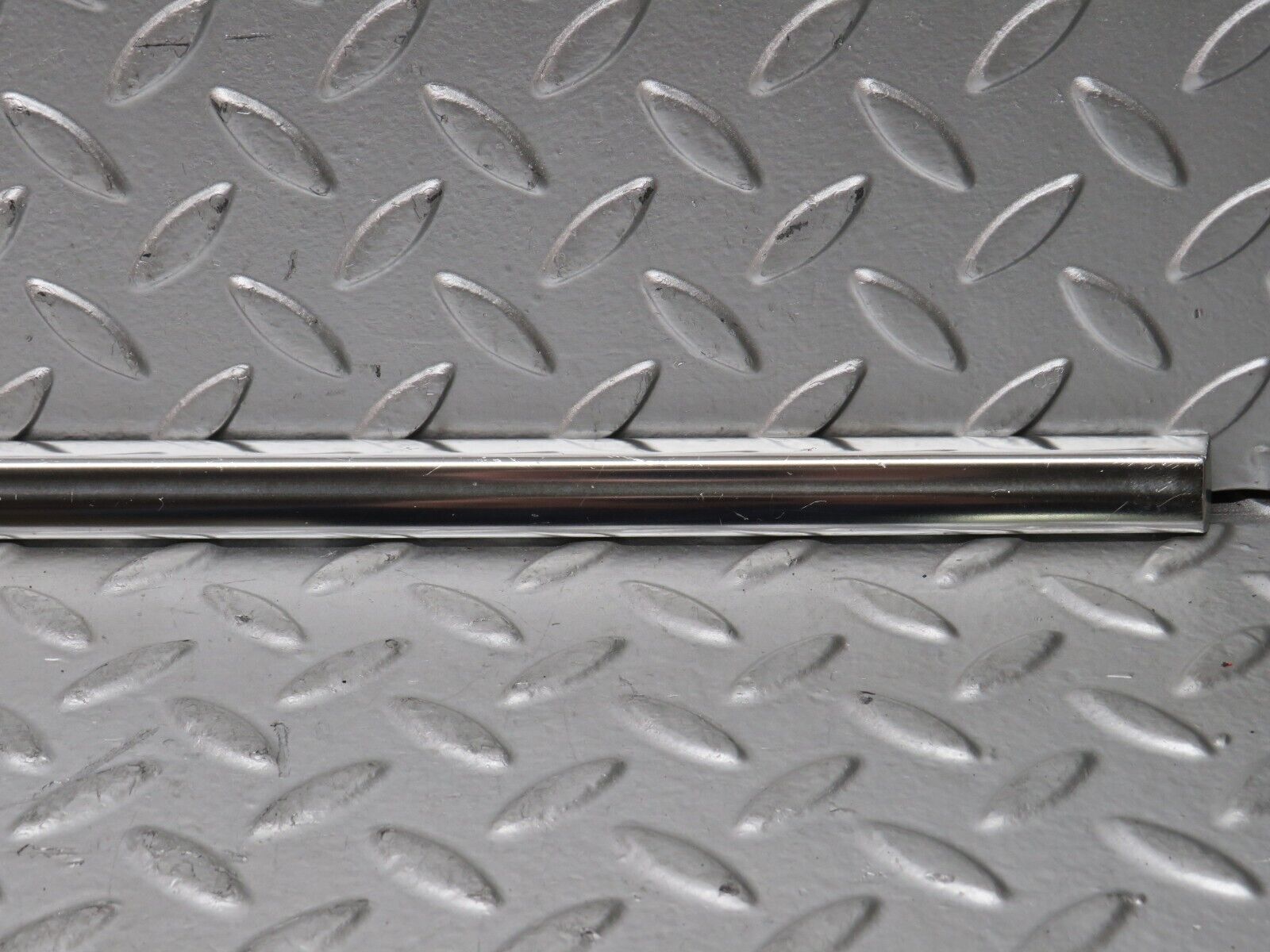 28526 Mercedes-Benz S123 240D Wagon Rear Right Chrome Moulding Trim