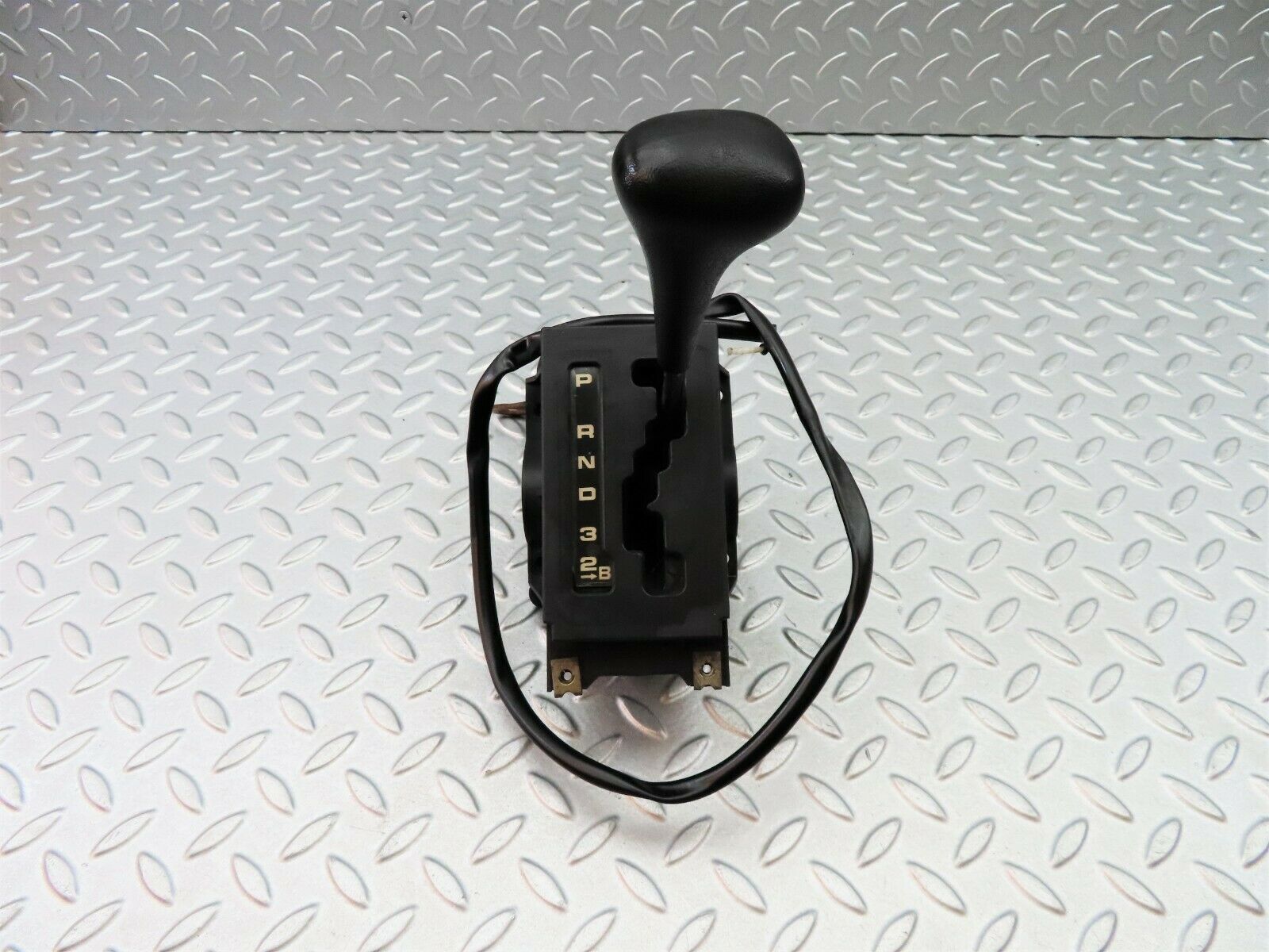 6129 Mercedes-Benz W126 380SE Automatic Gear Selector 1262670447