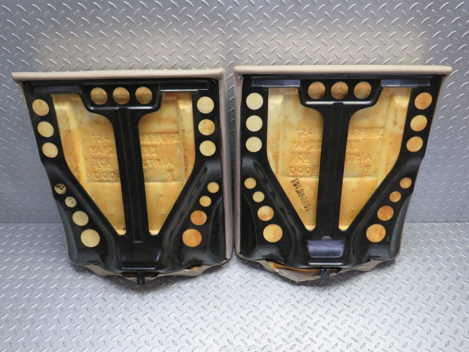 28991 Mercedes-Benz C124 320CE Coupe Rear Seat Leather Beige