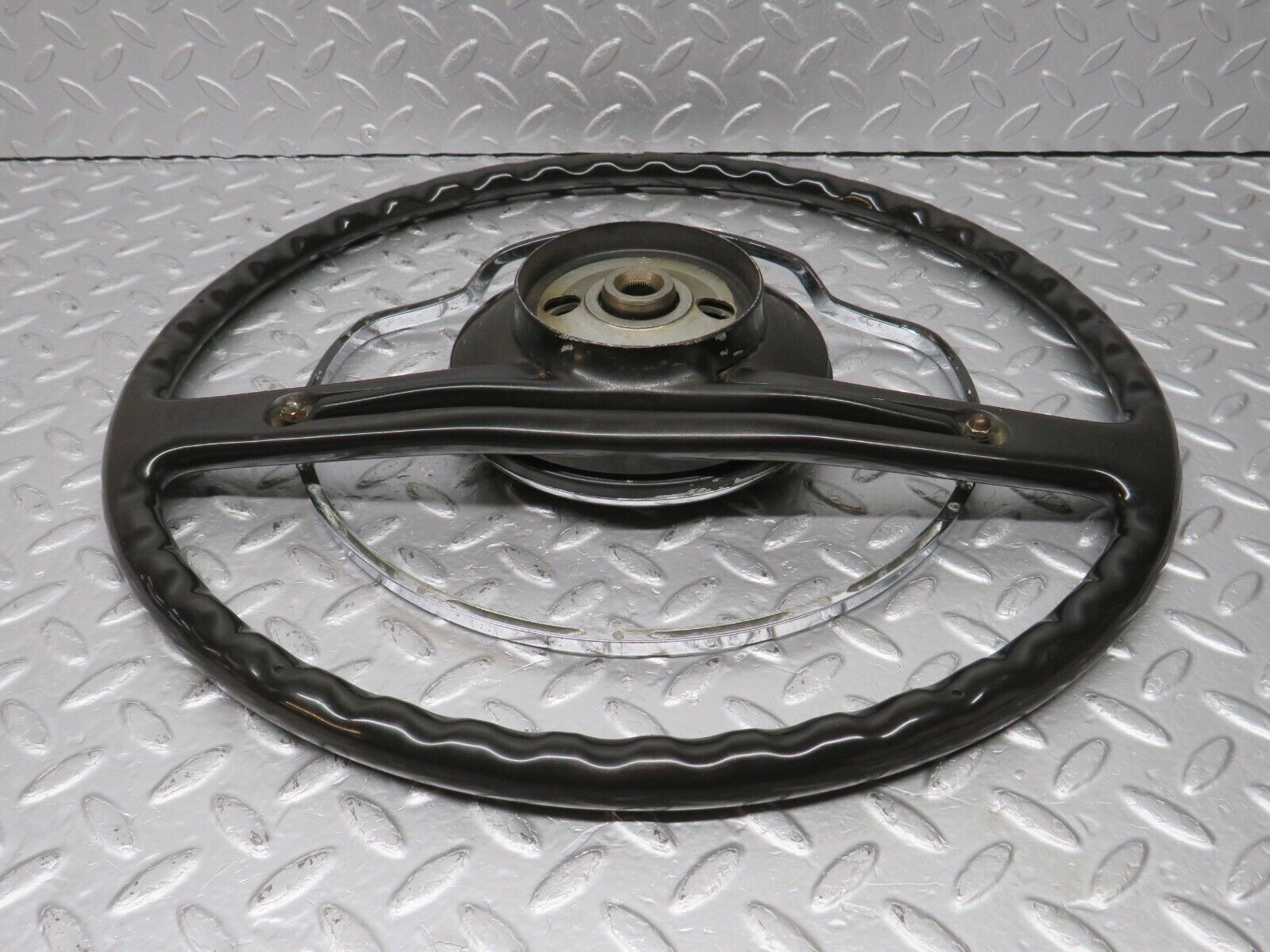 40292 Mercedes-Benz W110 230 Steering Wheel