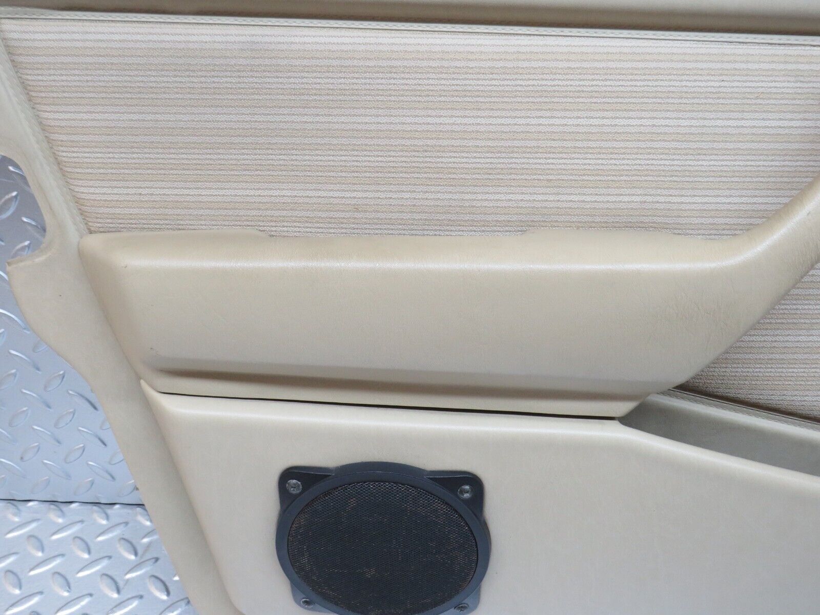 33923 Mercedes-Benz W124 260E Front Left Door Card