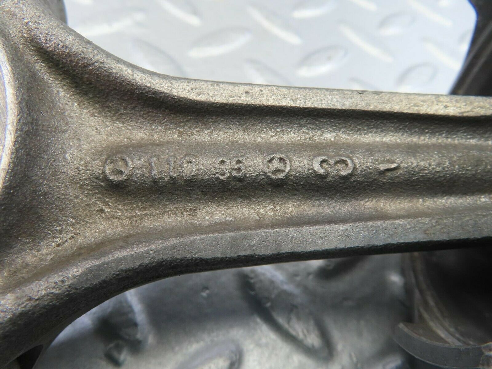 9889 Mercedes-Benz C123 280CE Coupe Piston With Connecting Rod 86.976 mm