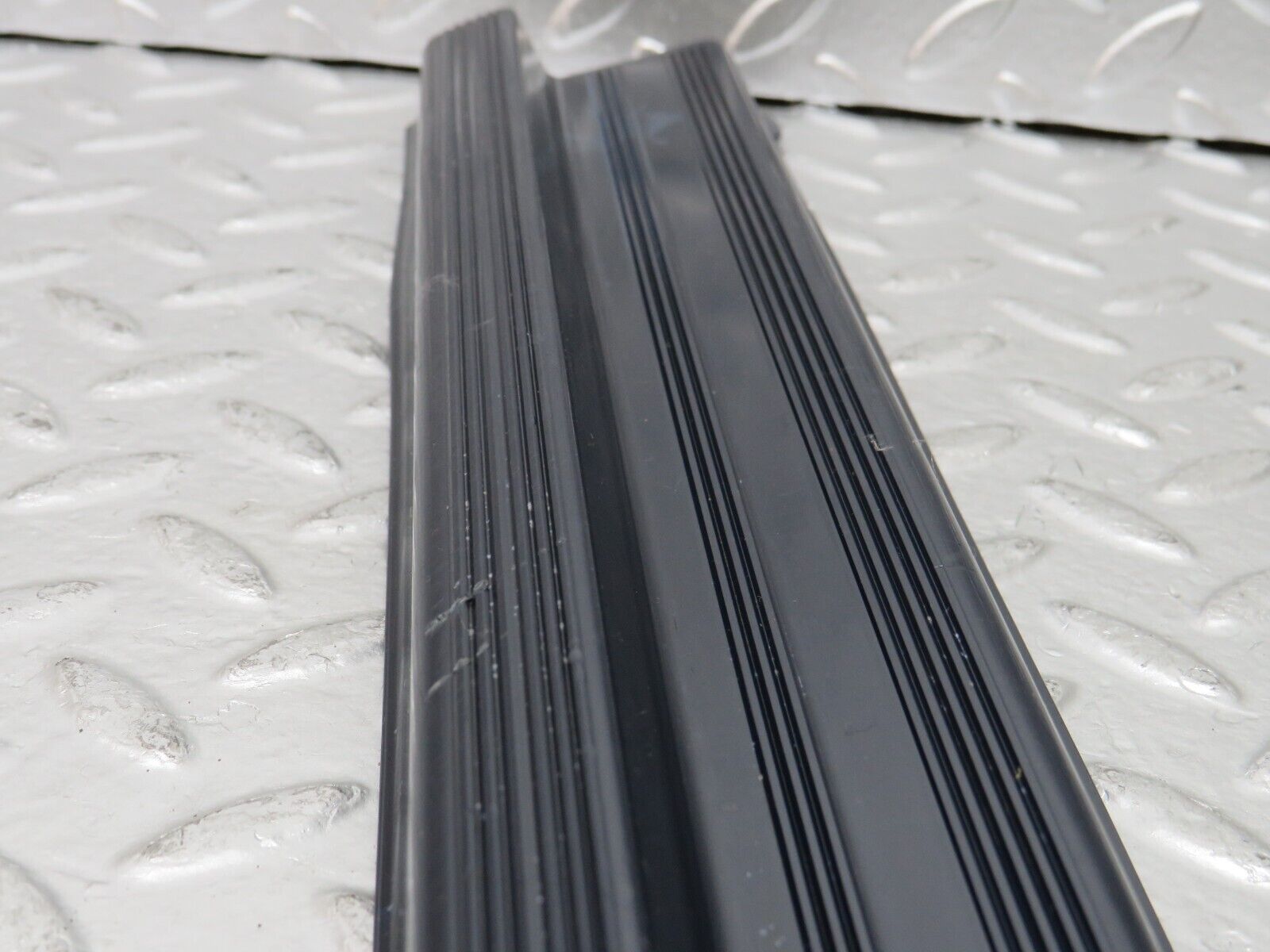 25165 Mercedes-Benz W201 190D Rear Left Door Sill Blue