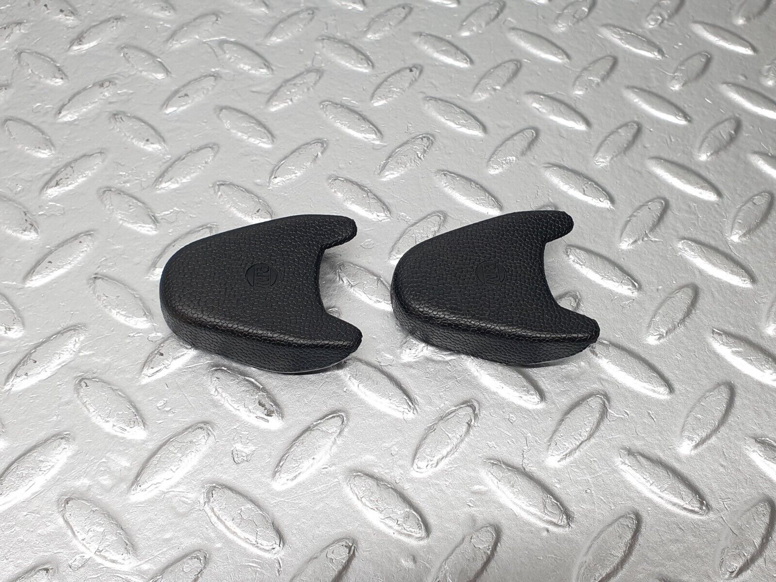 40768 Mercedes-Benz W123 300D Seat Belt Plastic Cap 0008680430