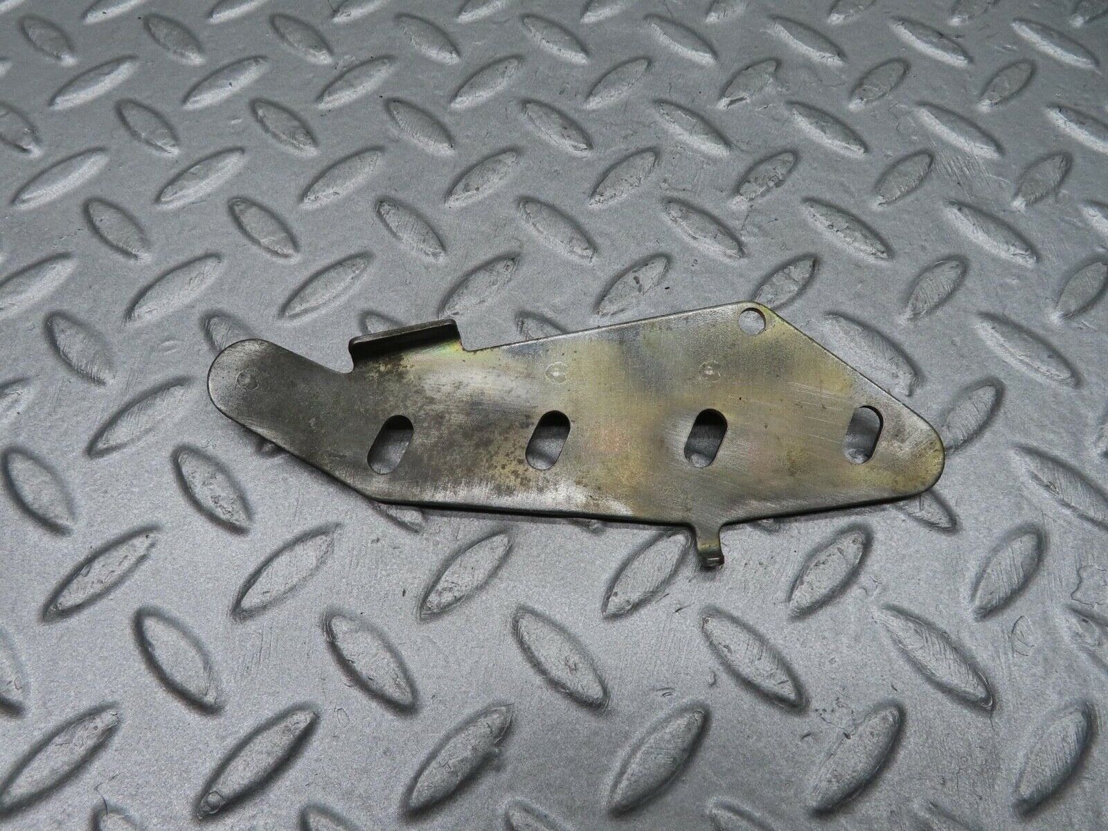 11998 Mercedes-Benz R129 300SL Coupe Vacuum Control Valve Holder