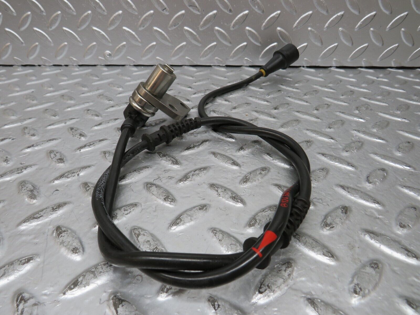 26597 Mercedes-Benz C124 220CE Coupe ABS Sensor Right Side 1245401717