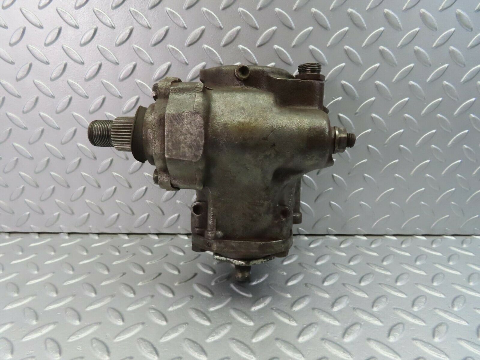 9787 Mercedes-Benz C123 280CE Coupe Steering Box 1164610101