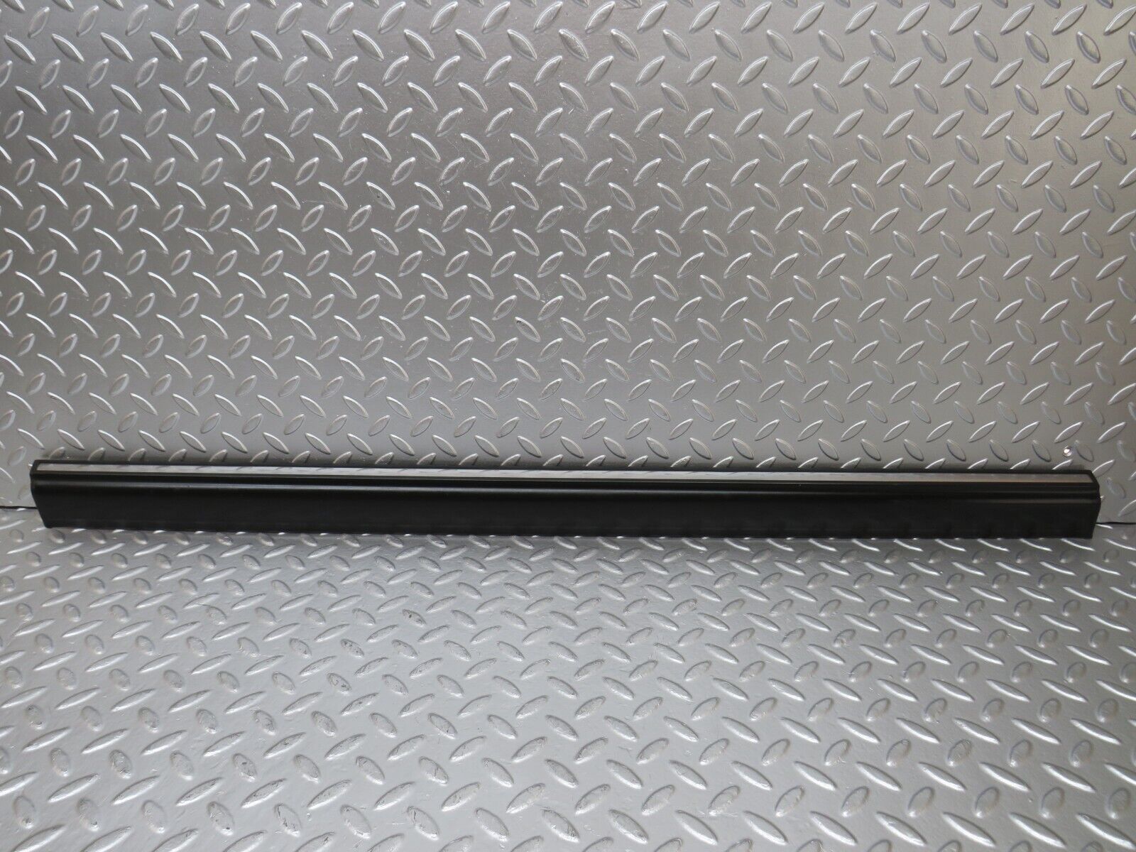 25599 Mercedes-Benz W123 200 Front Left Door Lower Moulding Trim