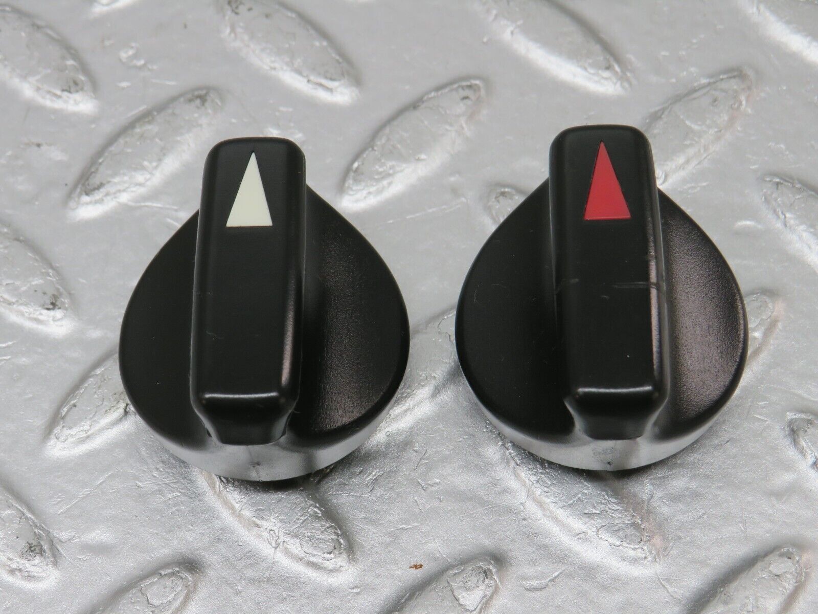 33736 Mercedes-Benz W201 190E 2.0L Heater Control Knob